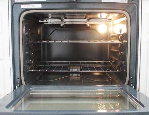 How to clean a self cleaning oven and how to clean a non-self cleaning oven naturally