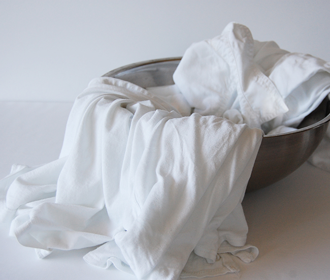 Magical scrub recipe that will remove sweat stains from white clothing