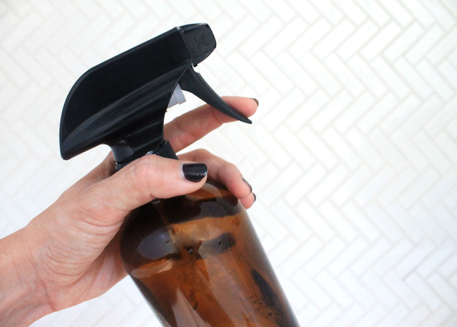 DIY Daily Shower Cleaning Spray