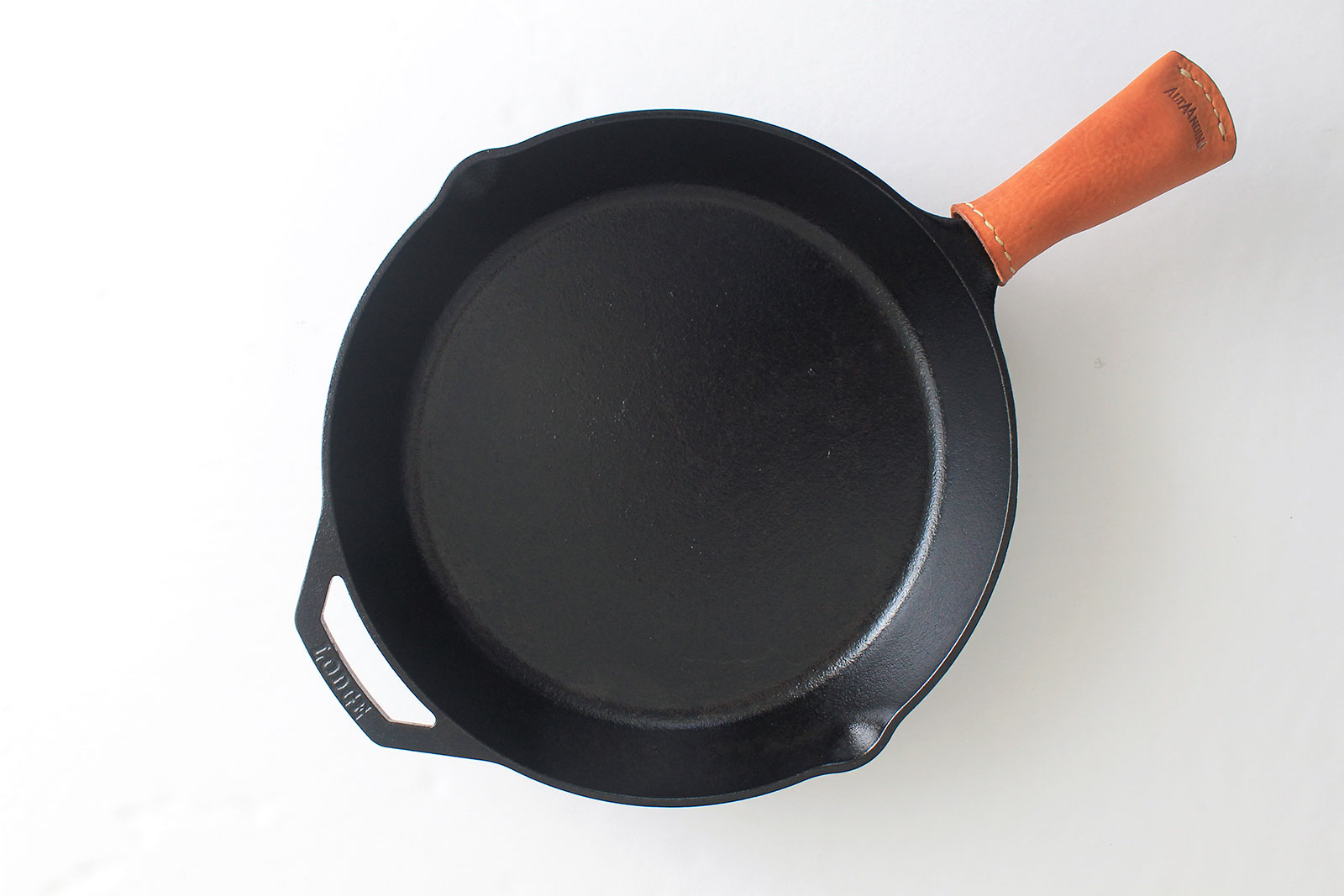 Easiest Way to Clean Cast Iron Cookware