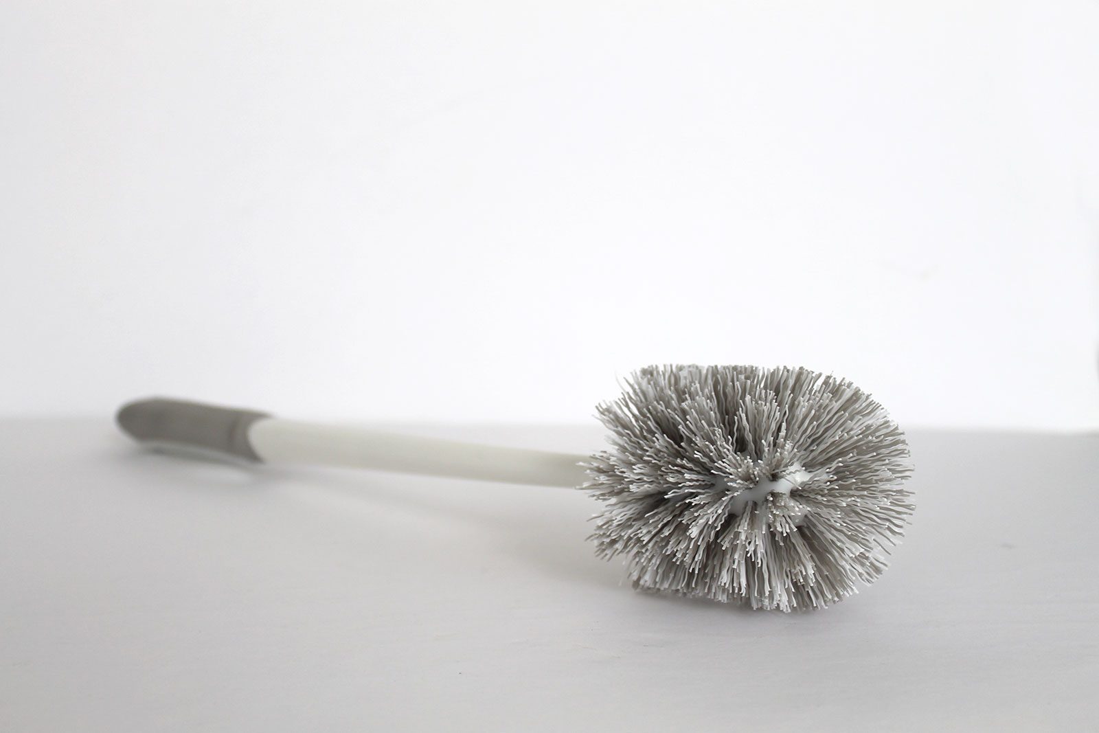 5 Best toilet brush options and best toilet brush holders for every cleaning job! 