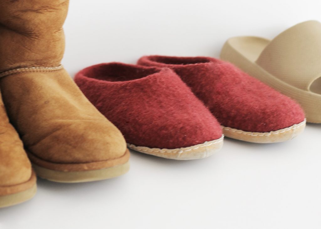 Learn how to wash dingy slippers