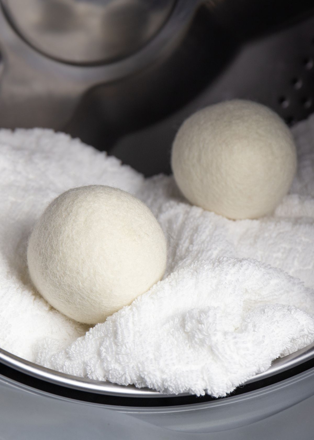 Wool Dryer Balls vs. Dryer Sheets